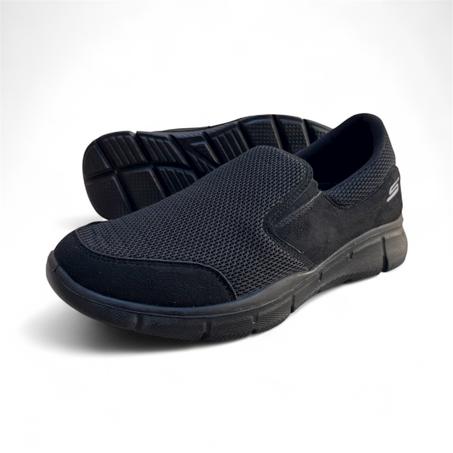 حداء خفيف ومريح، سهل الارتداء ومثالي للراحة