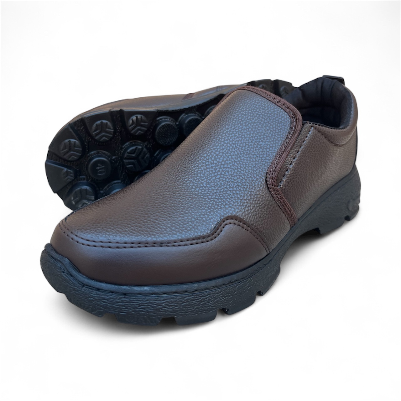 حذاء خفيف بتصميم أنيق وراحة تدوم طوال اليوم