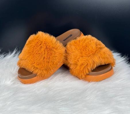 Pontoufles en fourrure MARRON