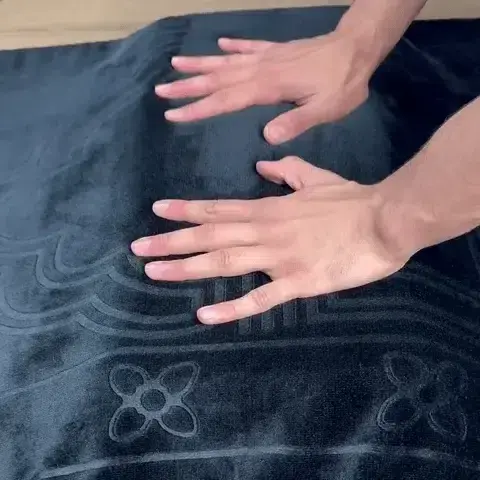 🕌 ابدأ صلاتك براحة وسكينة مع سجادة صلاة فاخرة 🌙