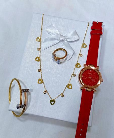 🎁باك مكون من سلسلة أسي انوكسيدابل او خاتم + ساعة + براسلي هدية