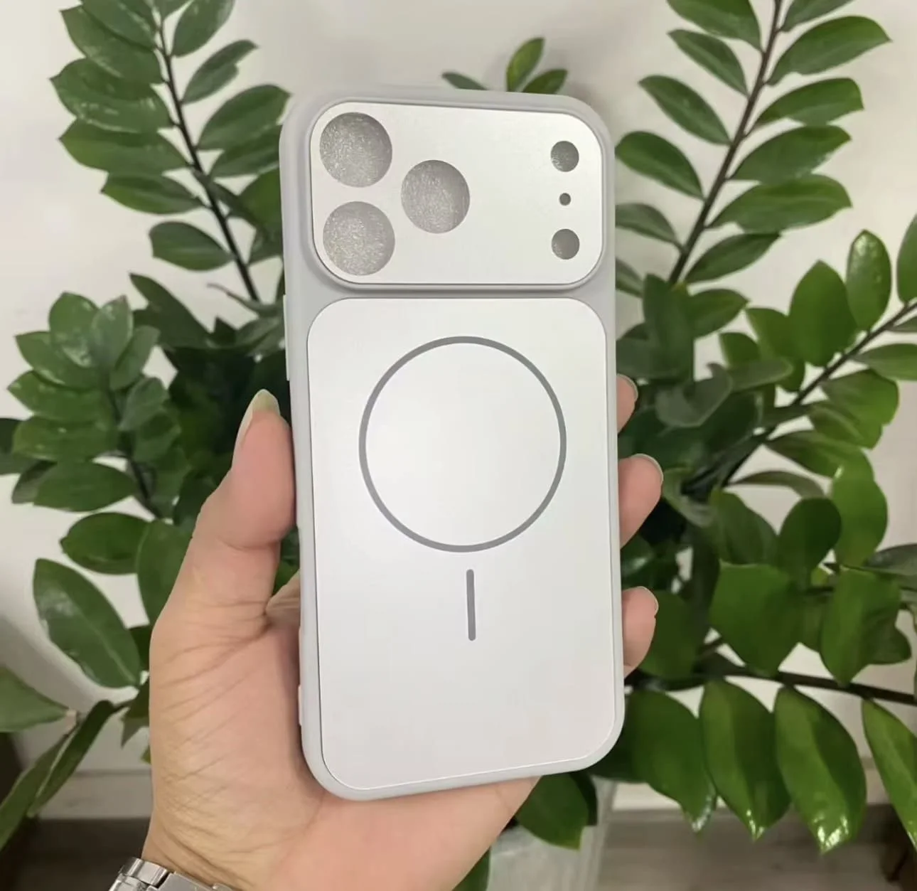 🔥 غيّر شكل iPhone 15 Pro Max وخليه يبان كيما iPhone 18 Pro Max