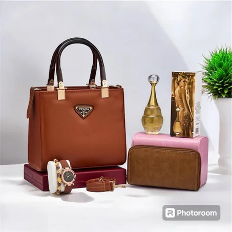حقيبة أنيقة مكونة من 5 قطع لتضيف إليك لمسة راقية