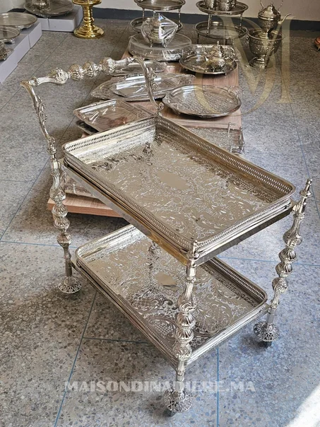 Chariot de Service Artisanal Marocain en Finition Argentée