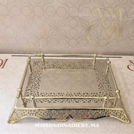 Plateau d’exception en métal gravé – Artisanat marocain raffiné