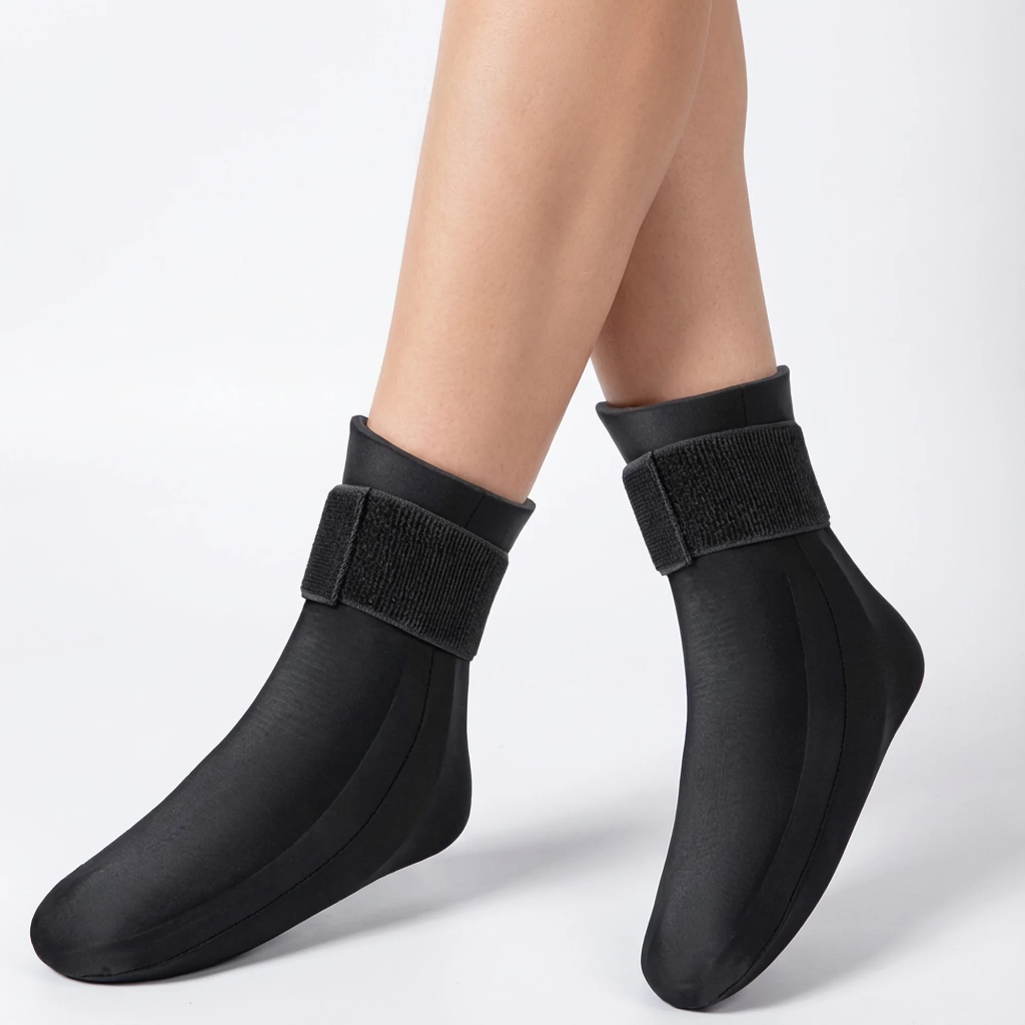 جوارب جل بارد و ساخن قابل لإعادة الاستخدام لكبار السن لتخفيف الالام الكاحل والقدم . 🎁 خصم ٪12 عند شراء قطعتين