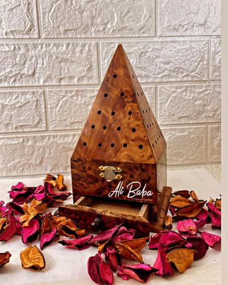 مبخرة هرمية