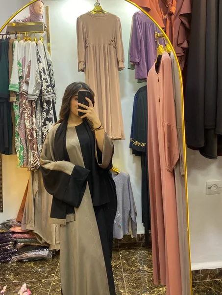 Abaya Layali