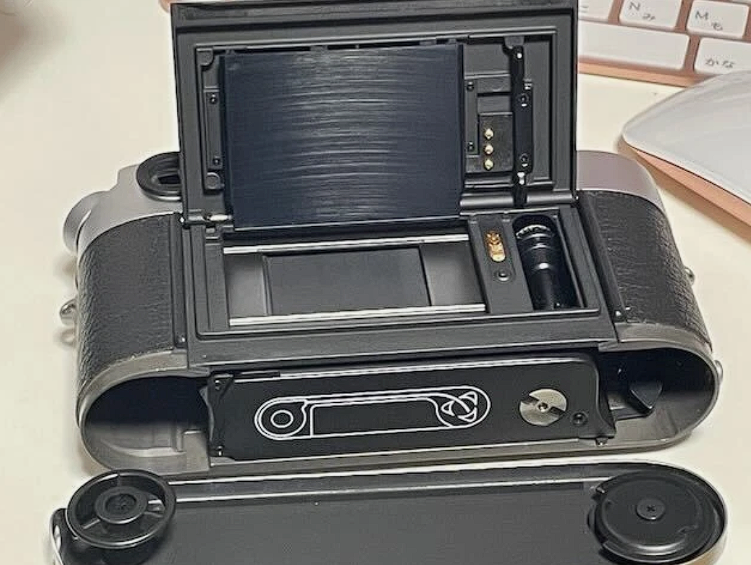 Unused w/Case Leica M6 0.72 Rangefinder 35mm Film Camera Body – Non-TTL – Made in Japan