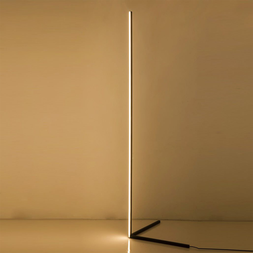 مصباح ارضي باضاءة RGB