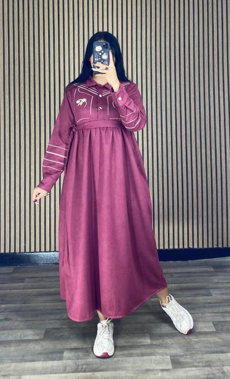 كسوة عصرية بطرز شي حاجة اكثر من رائعة