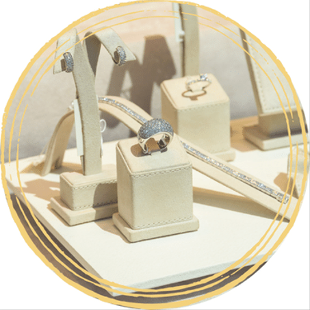 مجوهرات وأكسيسوارات  Bijoux et accessoires