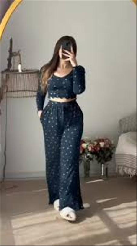 بيجامة الأناقة والراحة في آن واحد