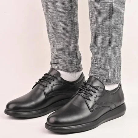 حذاء طبي  من الجلد