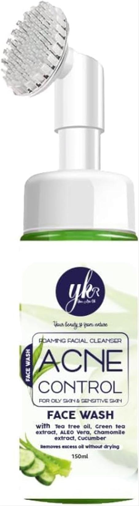 Limpiador facial de YKR Cosmetics con aloe vera, pepino y aceite de árbol de té