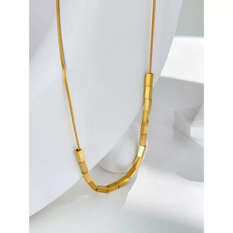 𝐶ℎ𝑎𝑖𝑛𝑒 𝑒𝑛 𝑏𝑎𝑟𝑟𝑒 𝑜𝑟