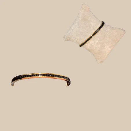 𝑏𝑟𝑎𝑐𝑒𝑙𝑒𝑡 𝑒𝑛 𝑜𝑟 𝑒𝑡 𝑎𝑐𝑖𝑒𝑟 𝑖𝑛𝑜𝑥𝑦𝑑𝑎𝑏𝑙𝑒 𝑝𝑜𝑢𝑟 𝑓𝑒𝑚𝑚𝑒𝑠