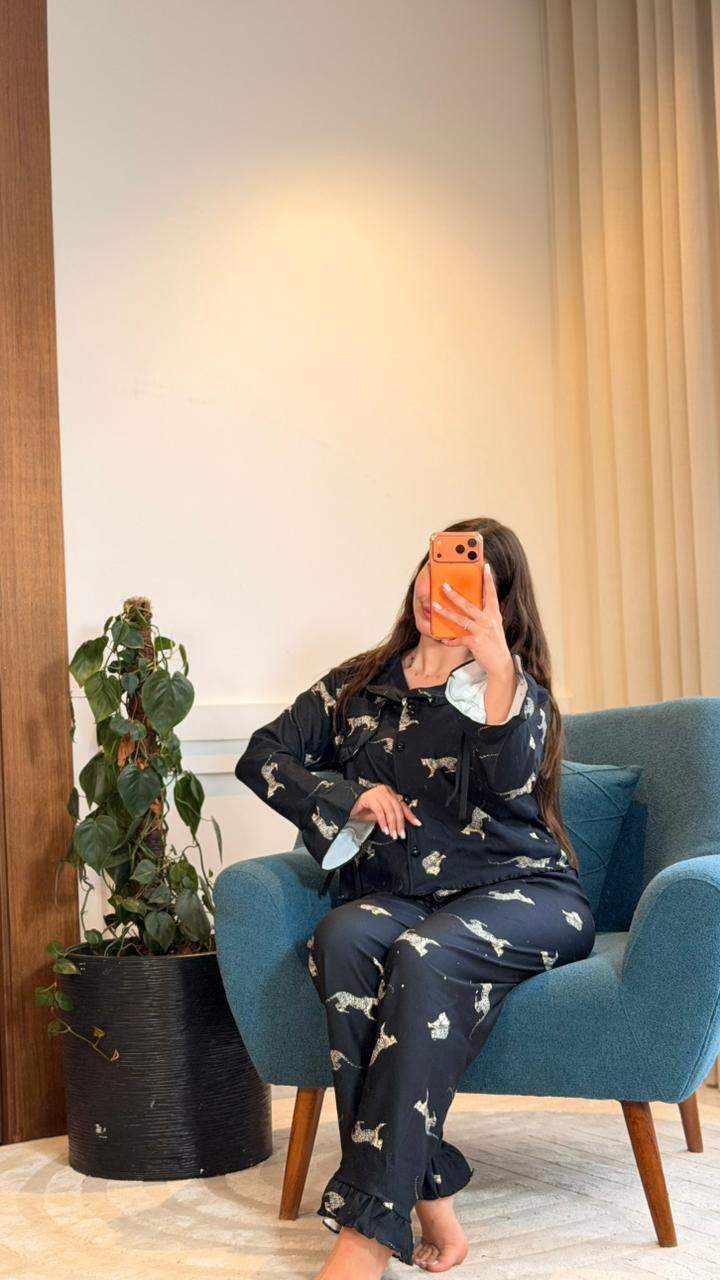 Women's ROZA TIGRE Tiger Print Satin Pyjamas - Soft Long Sleeve Loungewear Set