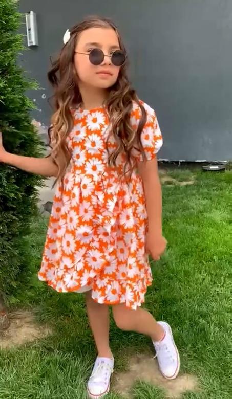 فستان برتقالي