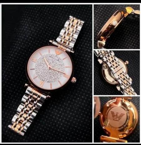 مجموعة ساعات رائعة