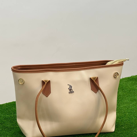 حقيبة نسائية مقاومة للماء مثالية لفصل الشتاء