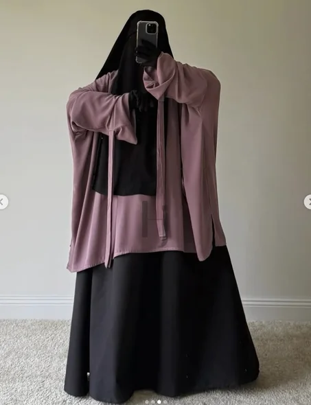 عباءه لجين