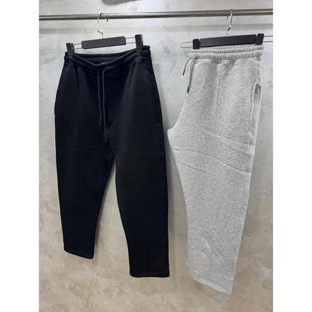 سراول سبور ديال الموضة، ستايل جميل، كيجيو مريحين بزاف للسبور ولا للخرجات اليومية 👌  الثمن: 349 درهم للباك (زوج سراول)