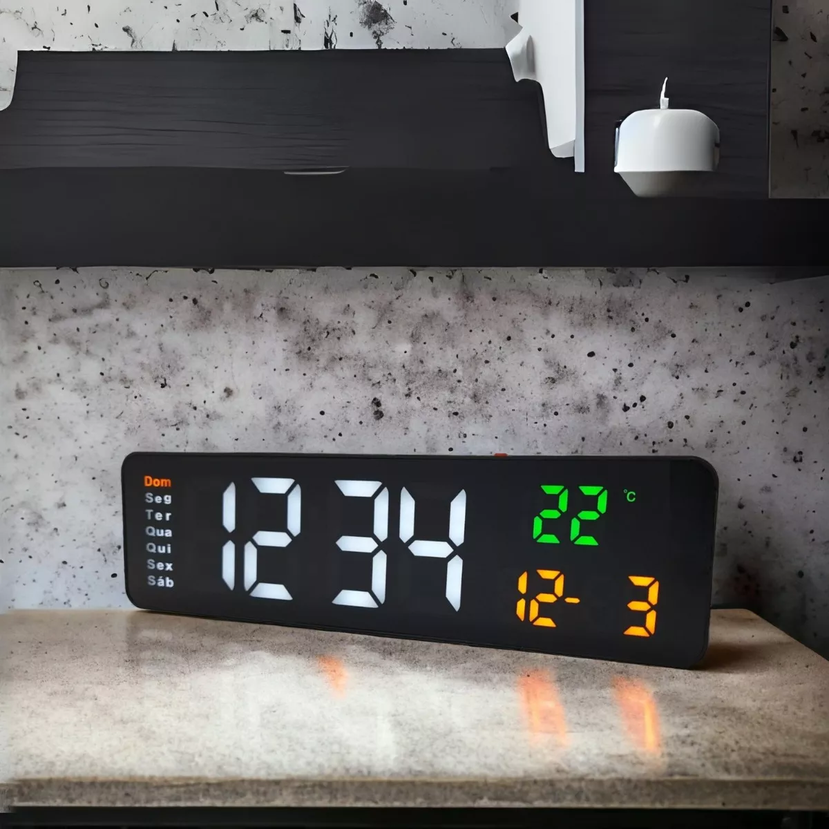 ساعة حائط رقمية عصرية