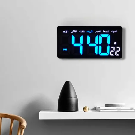 ساعة مكتب و حائط رقمية عصرية متوسطة الحجم