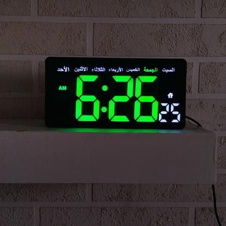 ساعة حائط رقمية عصرية