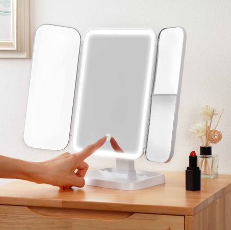 المرآة السحرية magic mirror