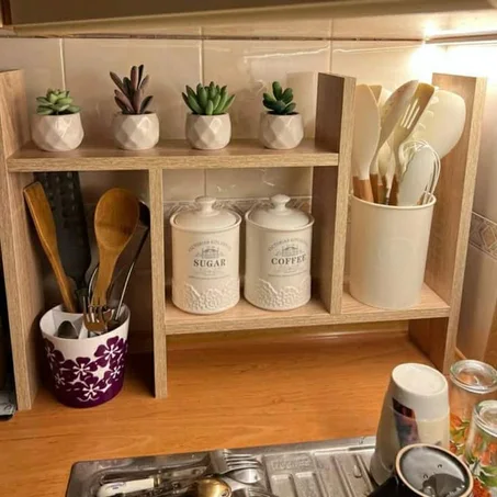 منظم الرخامة الخشبي الأنيق.