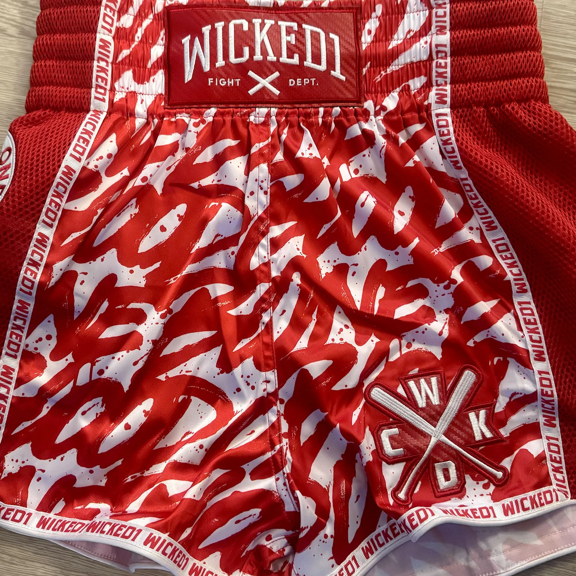 MUAY THAI SHORT ONE BLOOD ROUGE BLANC