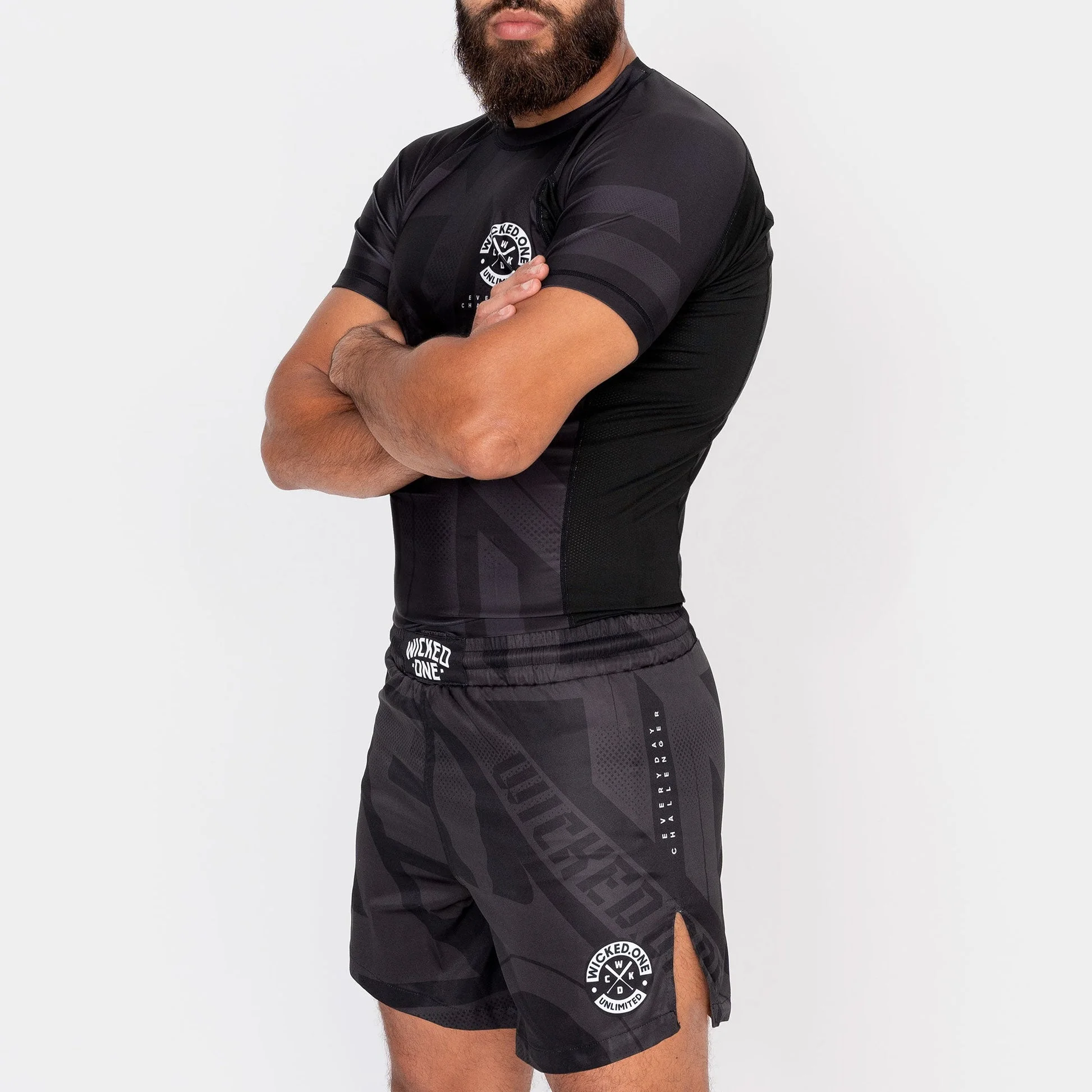 WICKED RASHGUARD MANCHES COURTES