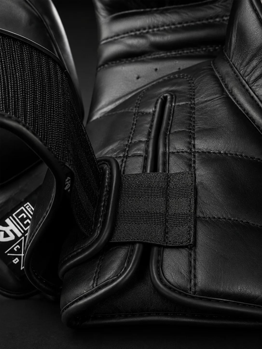 GANTS D'ENTRAINEMENT KRUZ Noir (P.U)