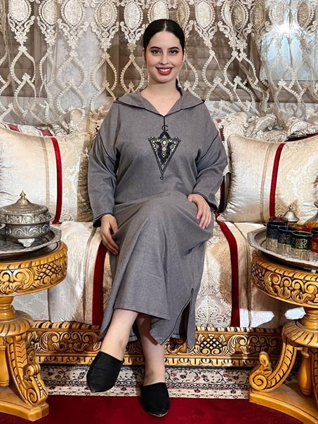 جلابة صوفا توب بخدمة البرشمان وحتى الكمام خدمة متقونة بألوان رائعة