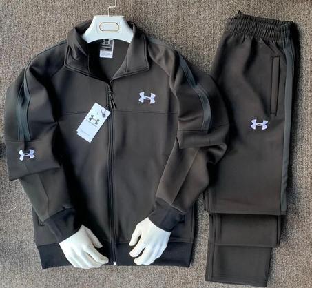 UNDER Armour