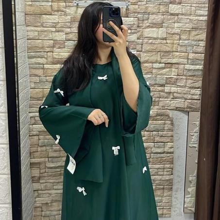 عابية بابيو طوندونس 2025 مع الشال