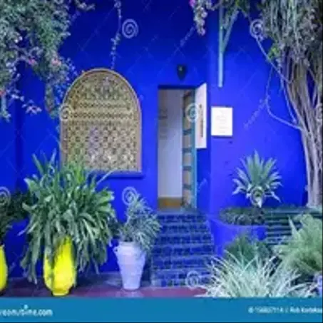 المنزل والحدديقة