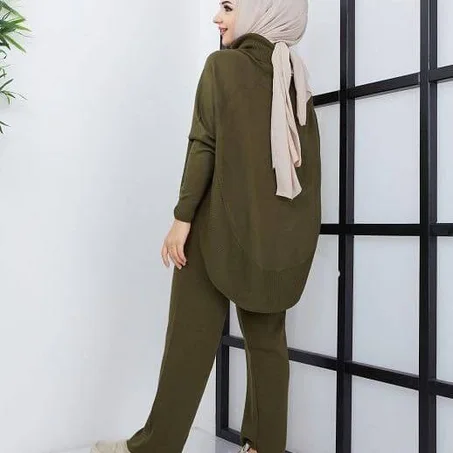 طقم من قطعتين