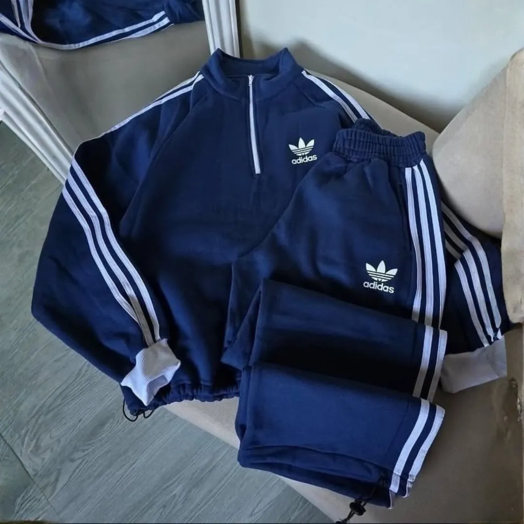 Survêtement Femme Adidas Bleu Marine & Blanc – Ensemble 2 Pièces