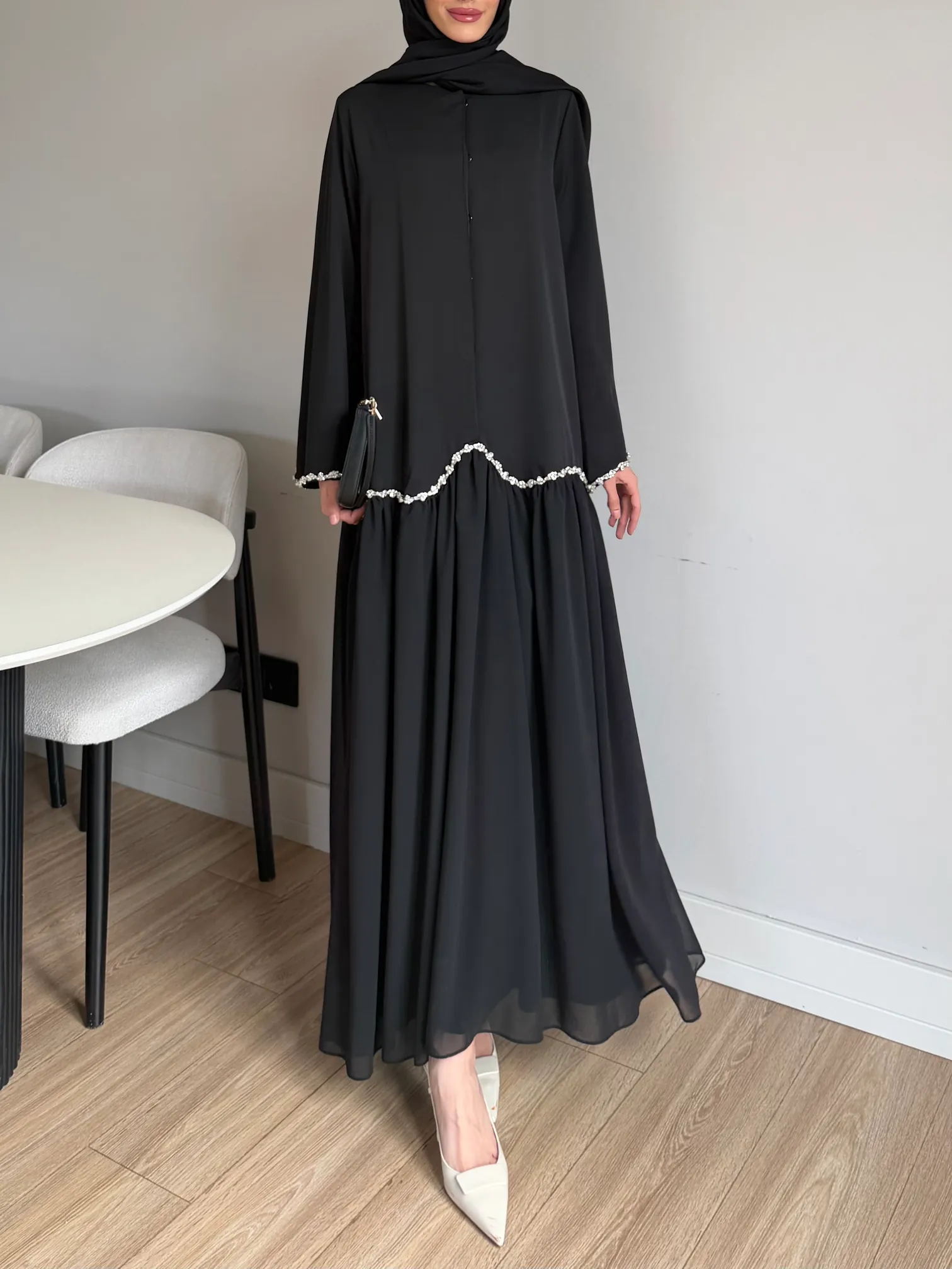 DİANA ABAYA