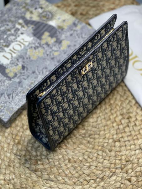 DIOR POUCH