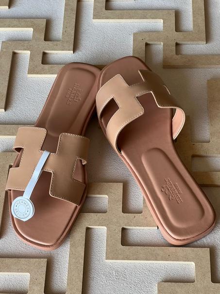 HERMES  SLIPPER   SIZE  36.....41