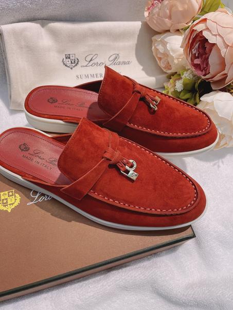 LORO PIANA  SLIPPER   SIZE  36.....41