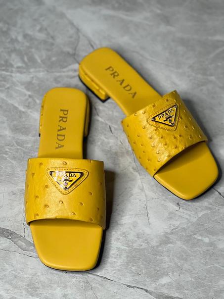 PRADA  SLIPPER  SIZE  36.......41