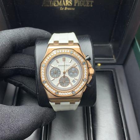 ROYAL OAK OFFSHORE SELFWINDING CHRONOGRAPH