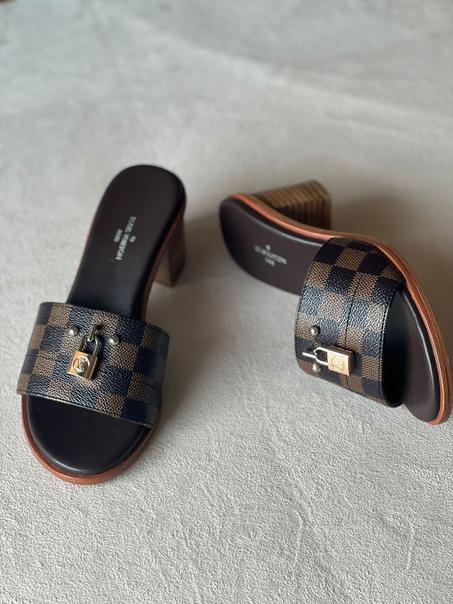 LOUIS VIETON  SLIPPER  SIZE  36.....41