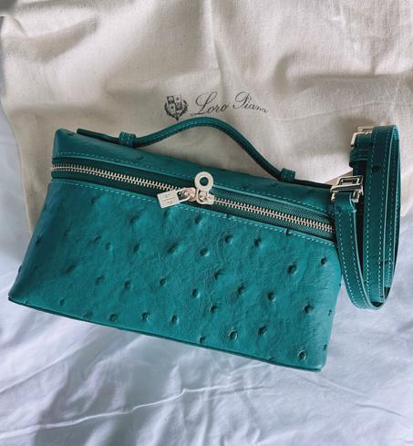 Extra Pocket Pouch L 19 Ostrich Leather