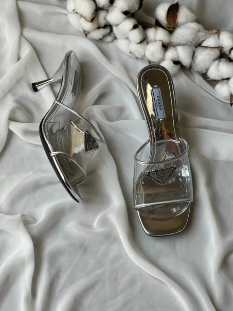 PRADA  SLIPPER  SIZE  36.......41